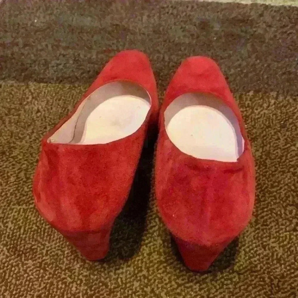 Castaner Red Suede Pumps - Picture 4 of 5